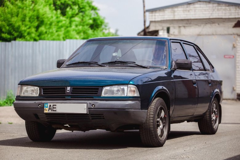 Москвич 2141 легковой автомобиль