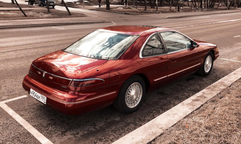 Lincoln mark viii 1993