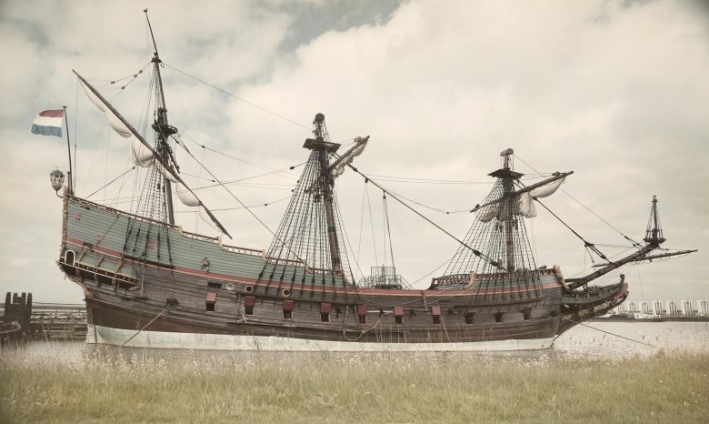 Корабль галеон батавия