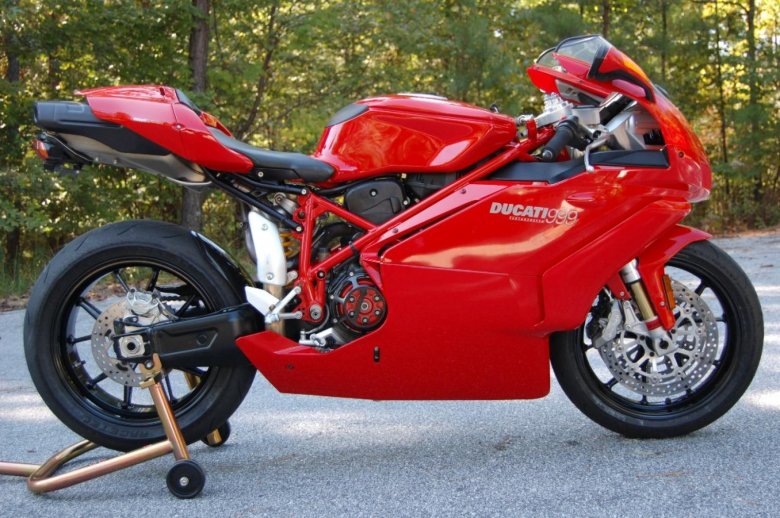 Ducati 999