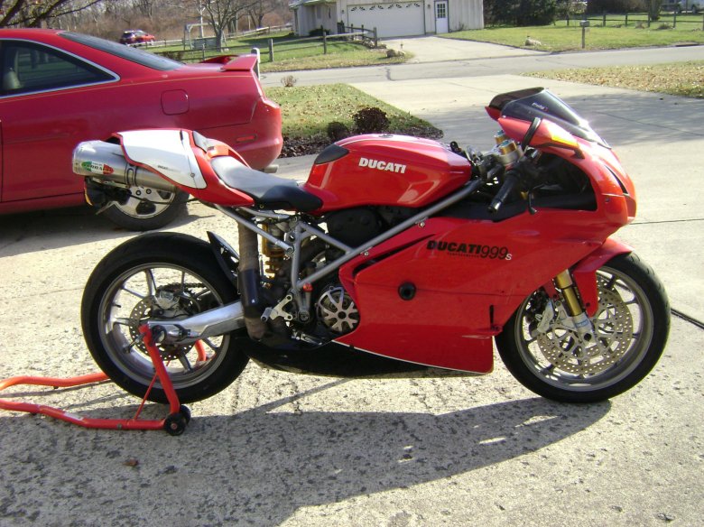 Ducati 999