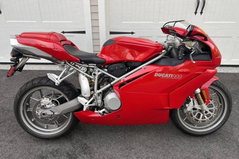Ducati 999