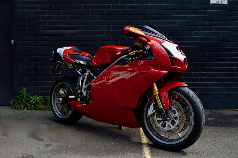 Ducati мотоцикл