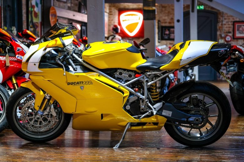 Дукати мотоцикл 999