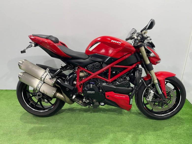 Ducati streetfighter v 4 s