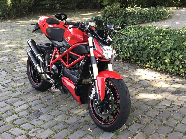 Ducati streetfighter 848