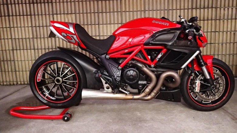Ducati diavel мотоцикл