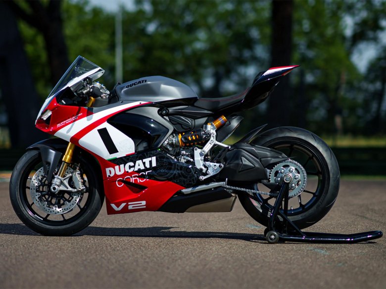Ducati panigale v 2