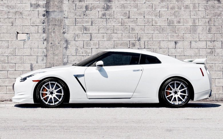 Ниссан гтр р35