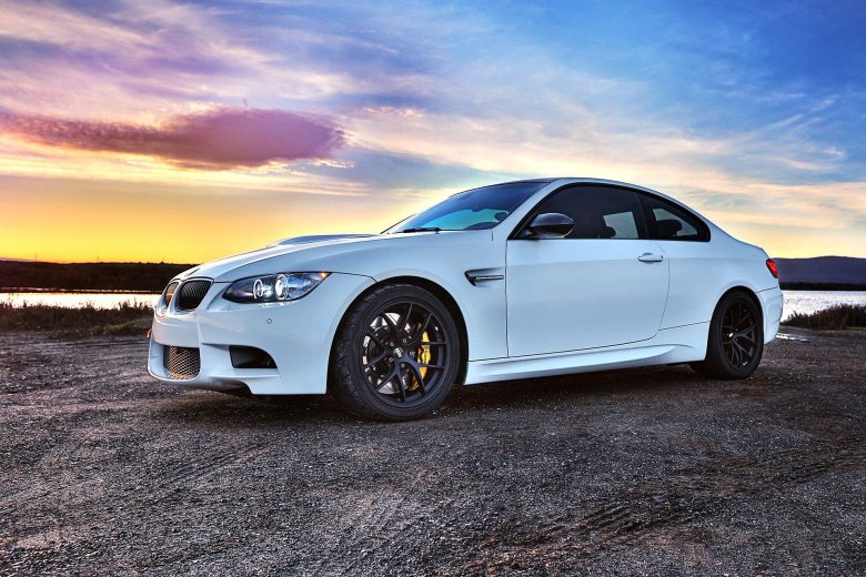 Bmw m3 e92 white
