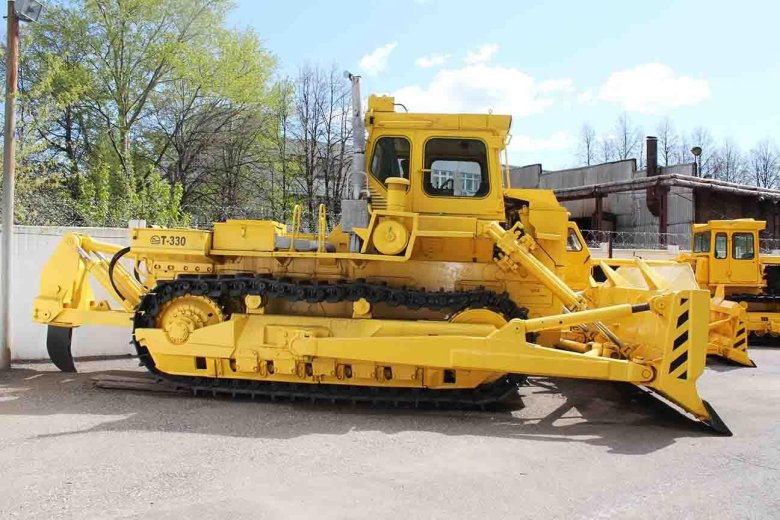 Бульдозер чзпт т-330