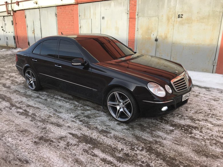 Мерседес е класс 2003