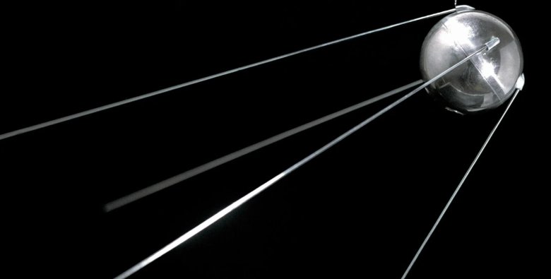 Первый искусственный спутник земли 1957