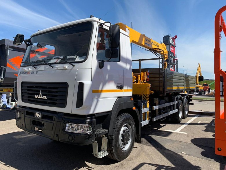 Кму маз 6302c5-575-080 (евро-5) + soosan scs746l