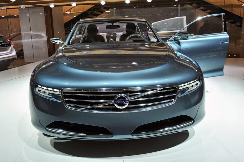 Автомобиль li 9