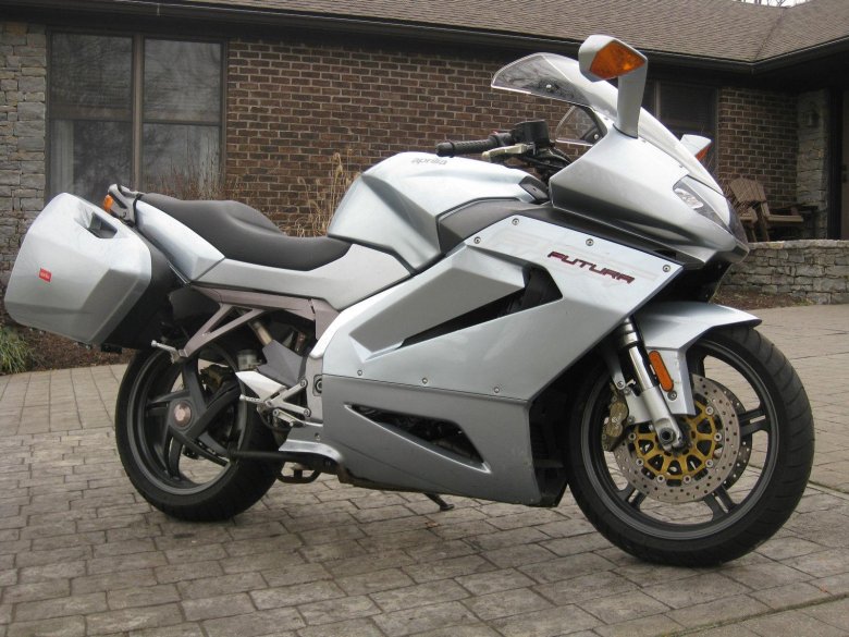 Мотоцикл aprilia rst1000 futura