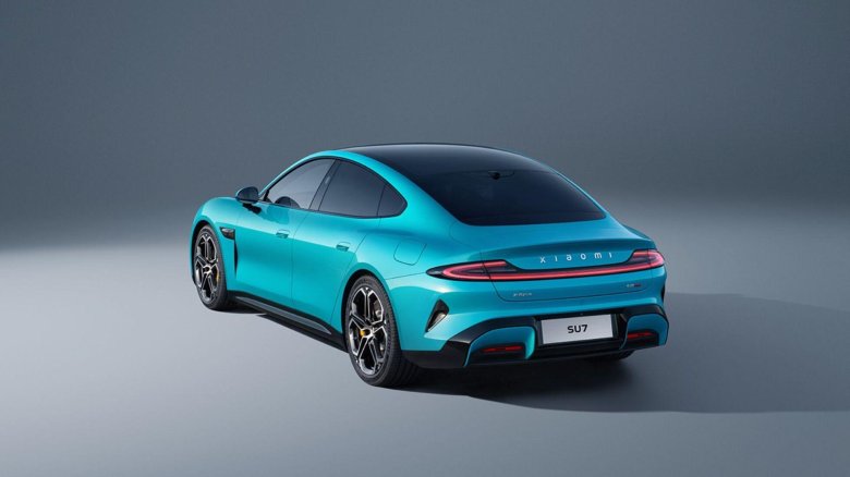 Автомобиль xiaomi su 7