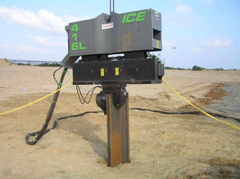 Вибропогружатель ice 815