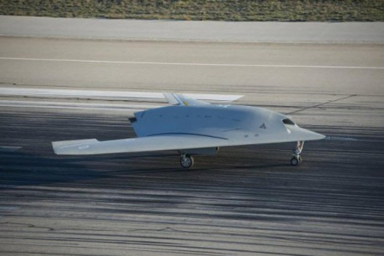 Northrop grumman x-47b беспилотник