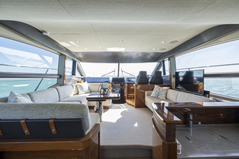 Роскошная яхта