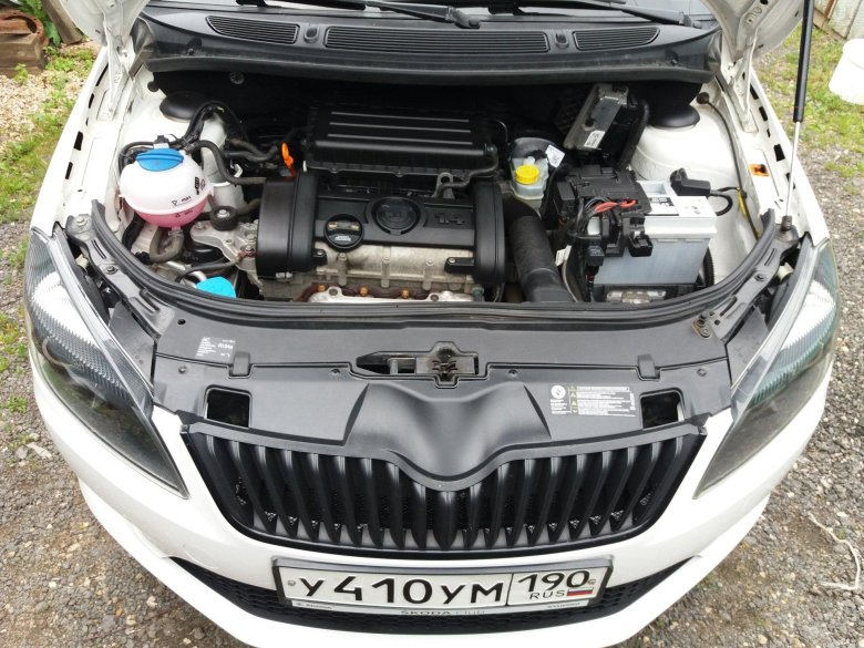Подкапотное пространство skoda fabia 2