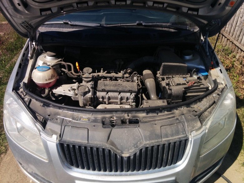 Подкапотное пространство шкода фабия 1.2