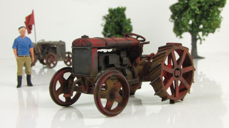 Коллекционная модель трактор