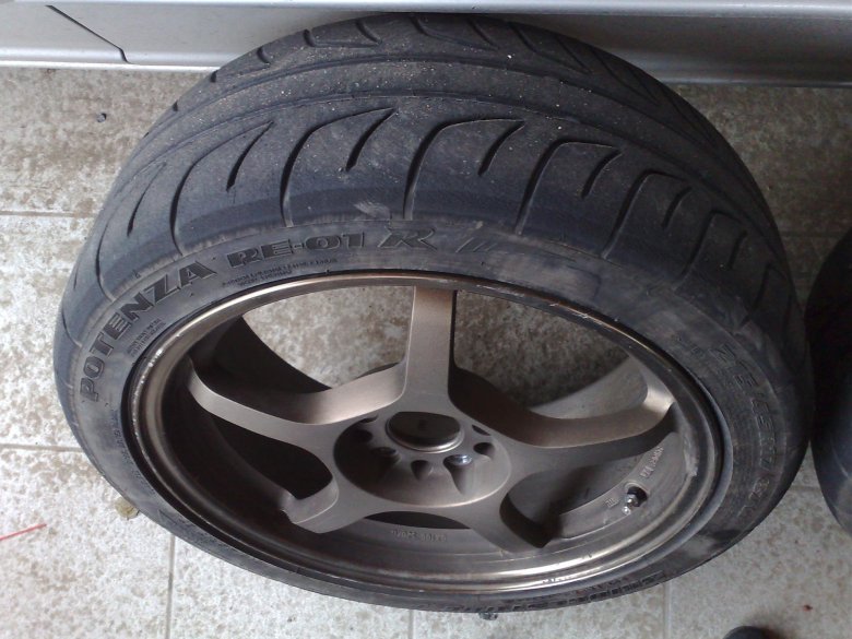 Бриджстоун слики