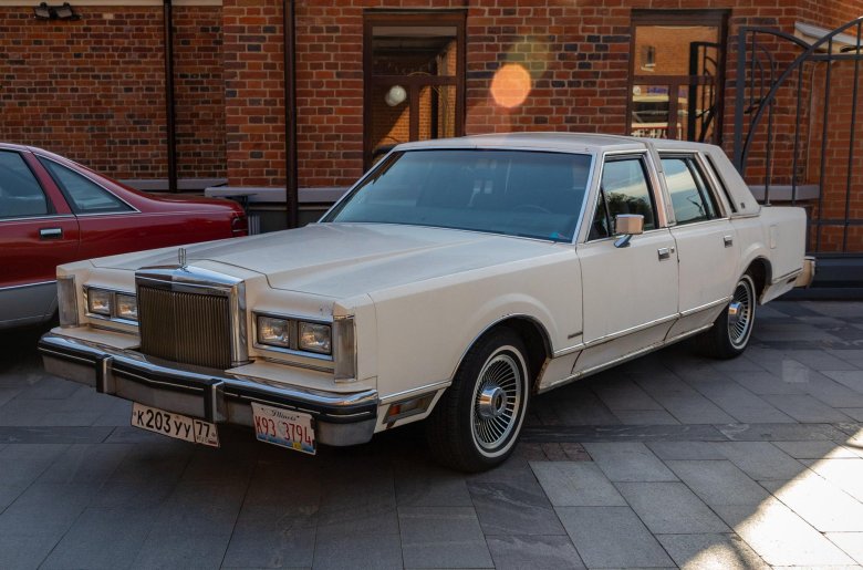 Линкольн таун кар 1983