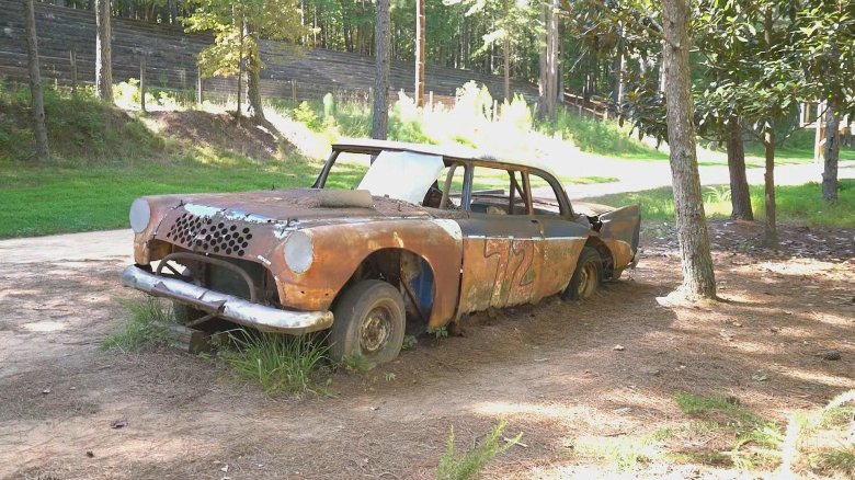 Ржавая машина