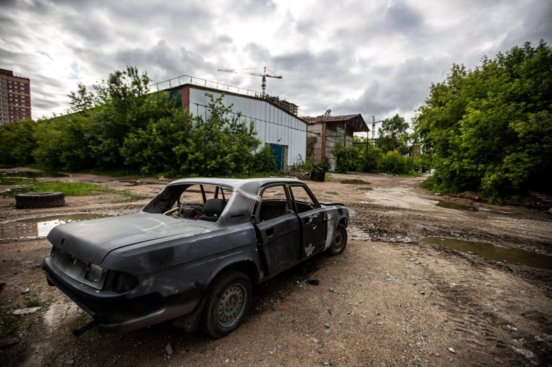 Ржавая волга 3102