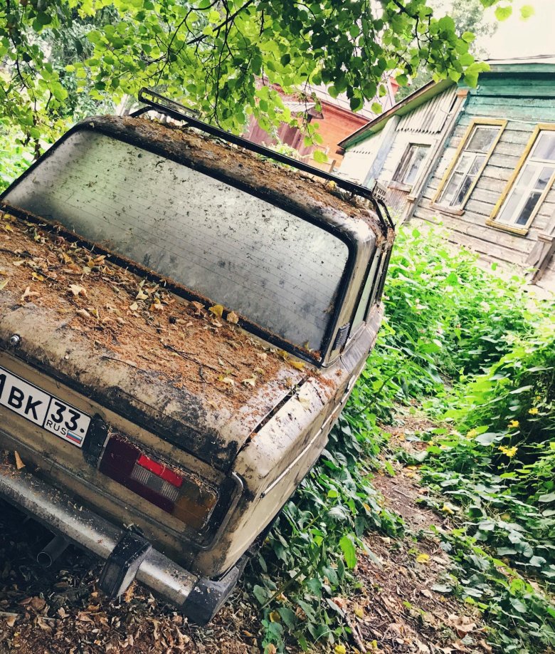 Старые заброшенные автомобили