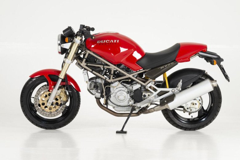 Ducati monster 900