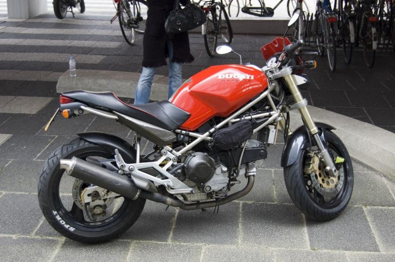 Ducati monster 600