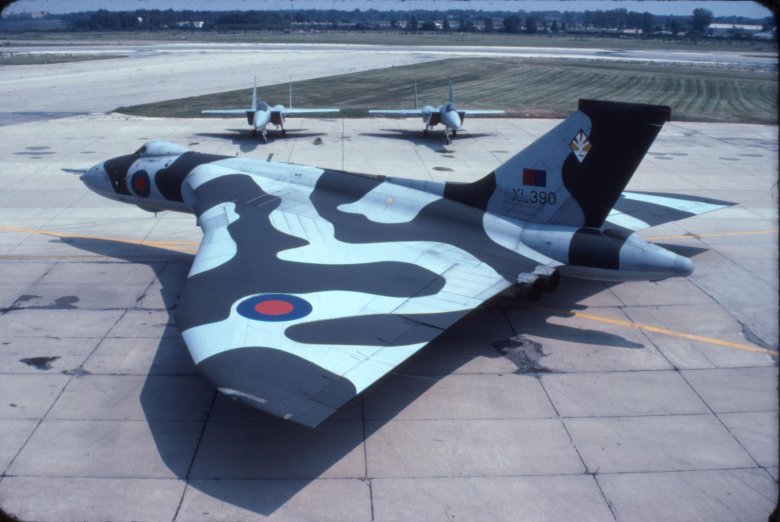 Avro vulcan самолет