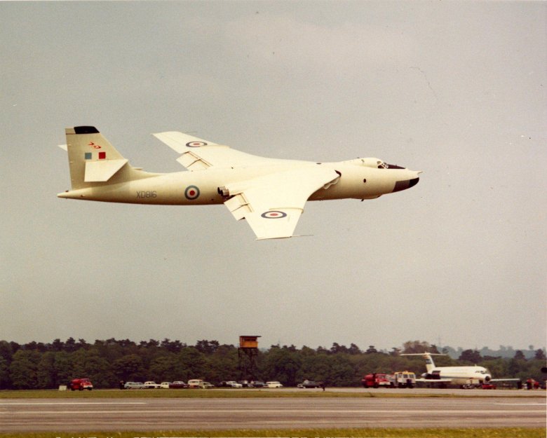 B 1 бомбардировщик