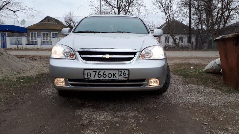 Chevrolet lacetti 2011 хэтчбек противотуманки