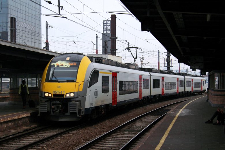 Поезд siemens desiro