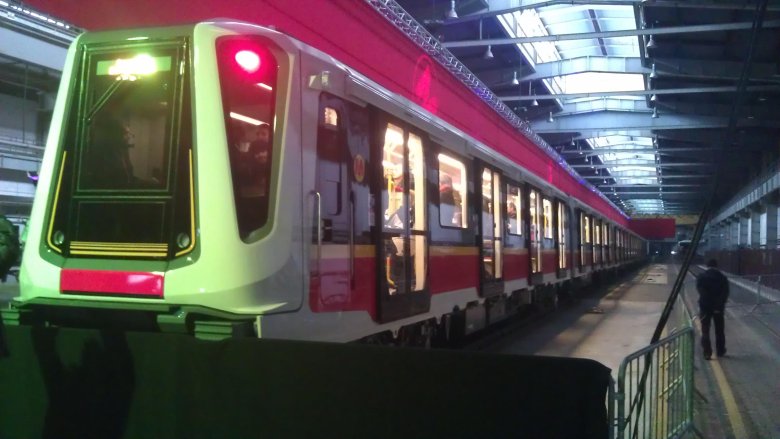 Поезда метрополитена