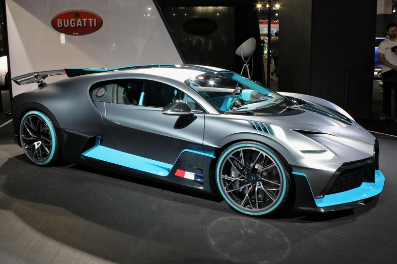 Бугатти диво