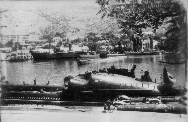 Балаклава база подводных лодок ссср