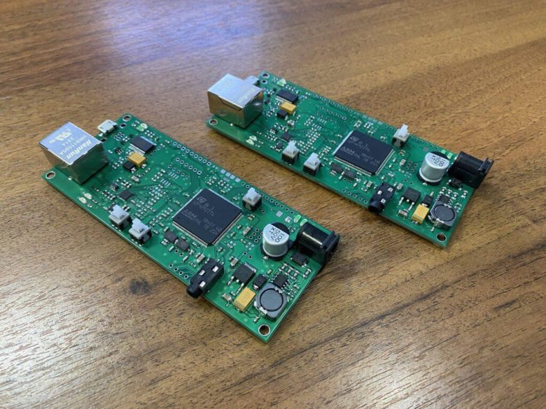 Электронное устройство