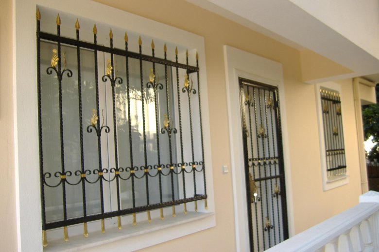 Решетки на окна кованые