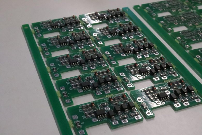 Монтаж печатных плат