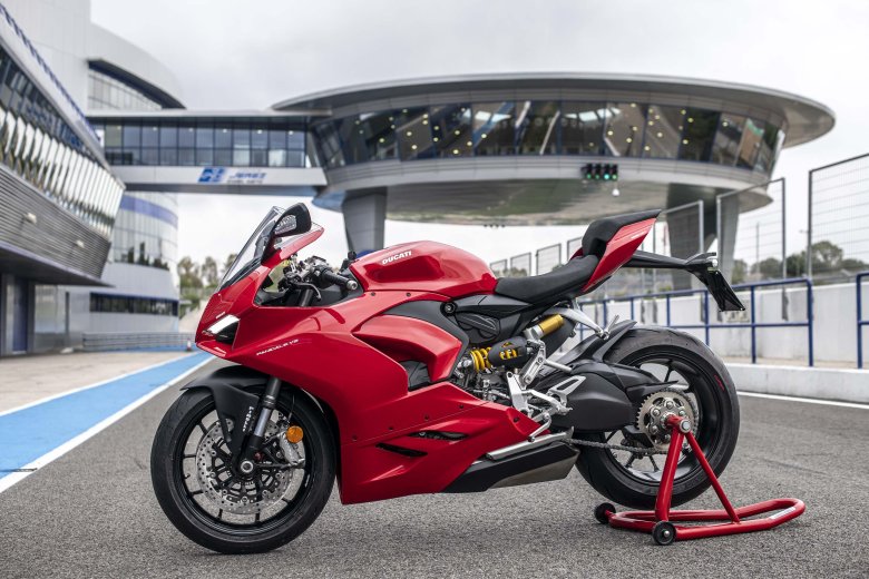 Мотоцикл ducati panigale v2