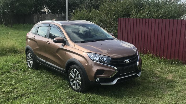 Lada xray cross