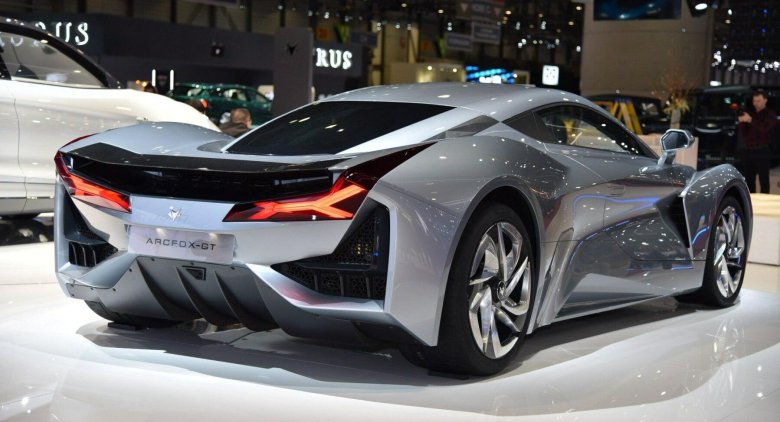 2015 w motors fenyr supersport