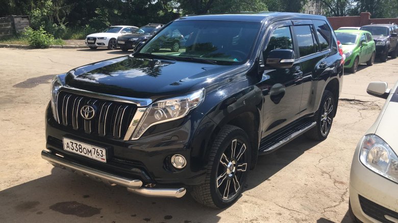 Toyota land cruiser prado 150 черный