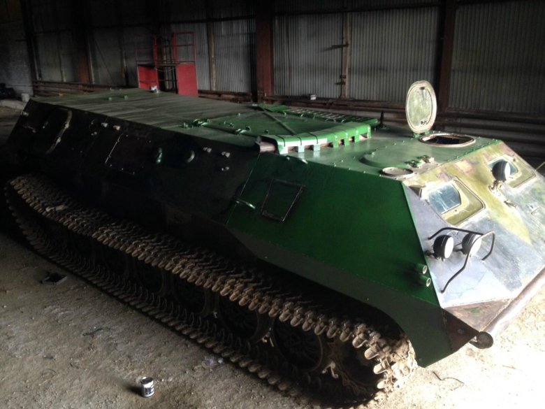 Гусеничный вездеход мтлб