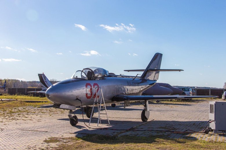 Учебно тренировочный самолет